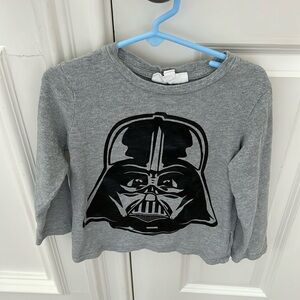 Super cute like new gap Star Wars brand size 5 years long sleeve Darth Vader T